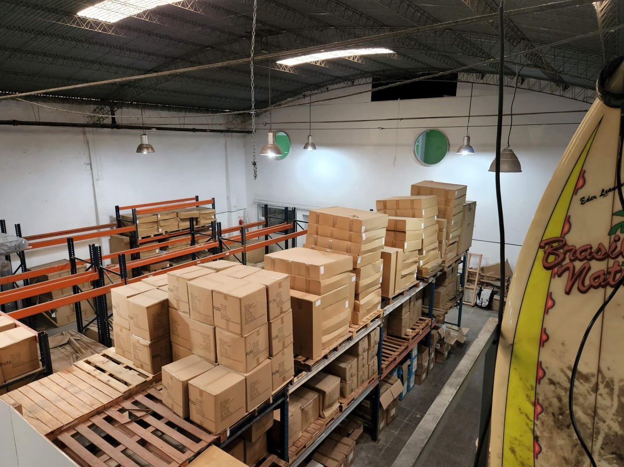 GALPON EN VENTA DE 600M CUB