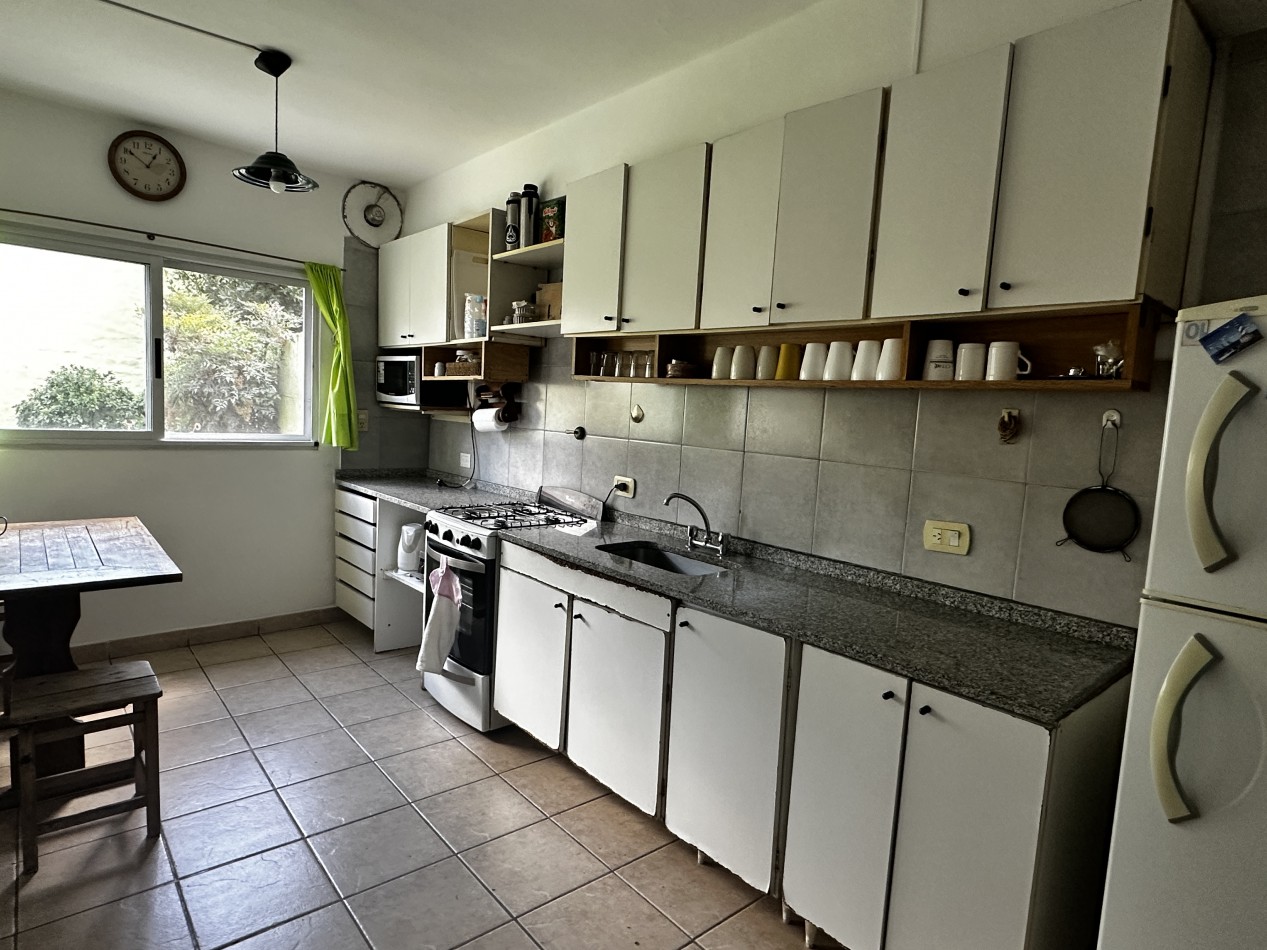 Casa en venta en el bajo de  San isidro, muy cerca de tren de la costa