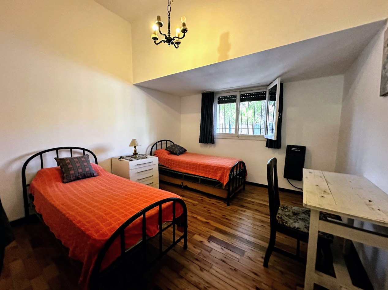 Casa en venta en el bajo de  San isidro, muy cerca de tren de la costa
