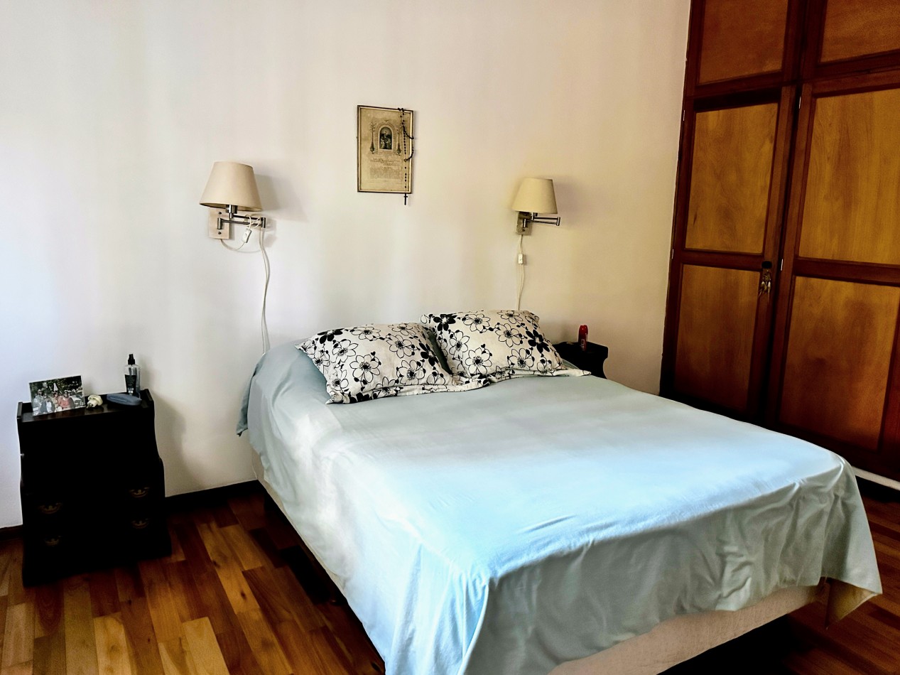 Casa en venta en el bajo de  San isidro, muy cerca de tren de la costa