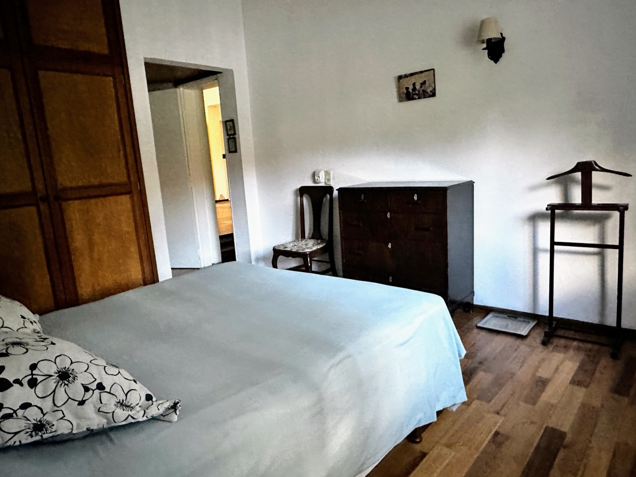 Casa en venta en el bajo de  San isidro, muy cerca de tren de la costa