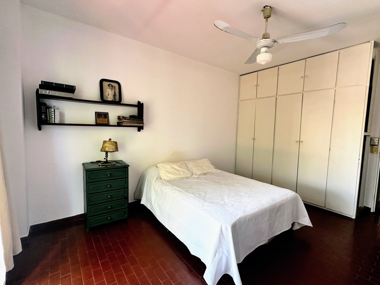 Casa en venta en el bajo de  San isidro, muy cerca de tren de la costa