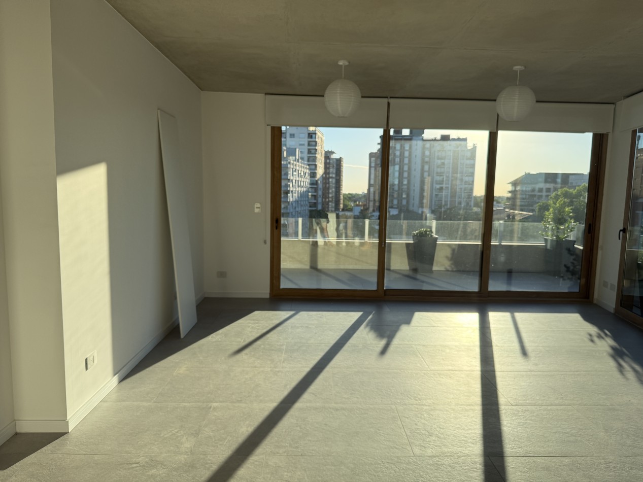Departamento en San Isidro en alquiler con balcon terraza y cochera  a estrenar