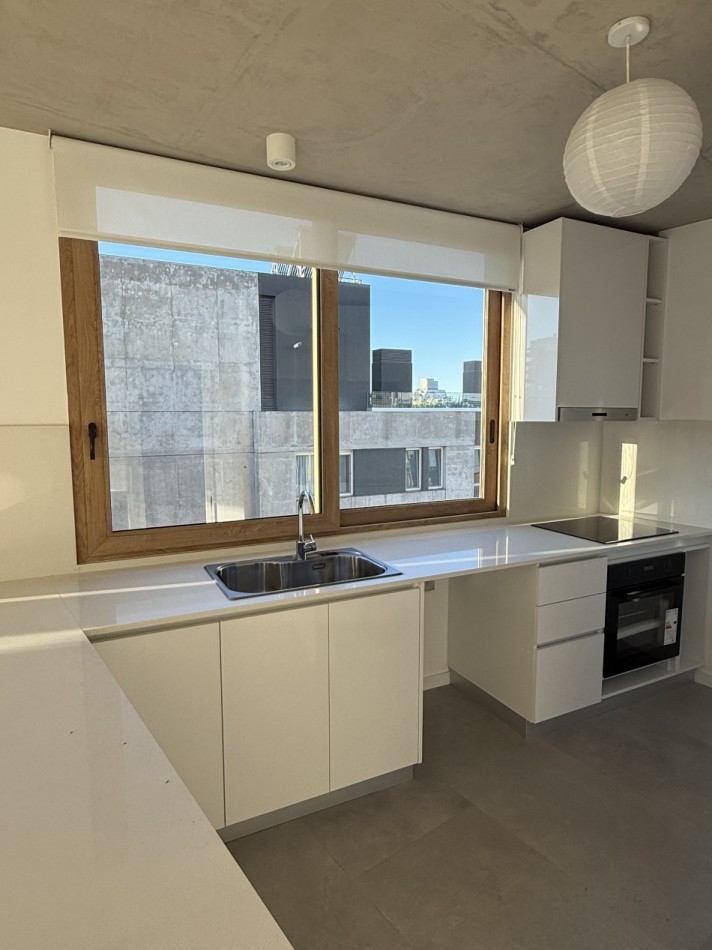 Departamento en San Isidro en alquiler con balcon terraza y cochera  a estrenar