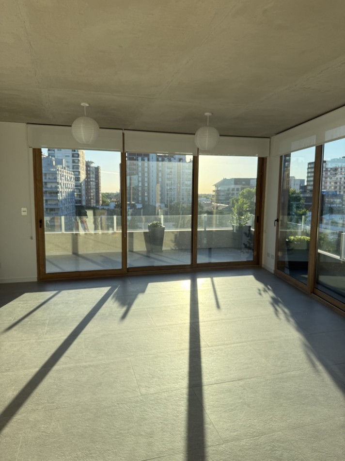 Departamento en San Isidro en alquiler con balcon terraza y cochera  a estrenar