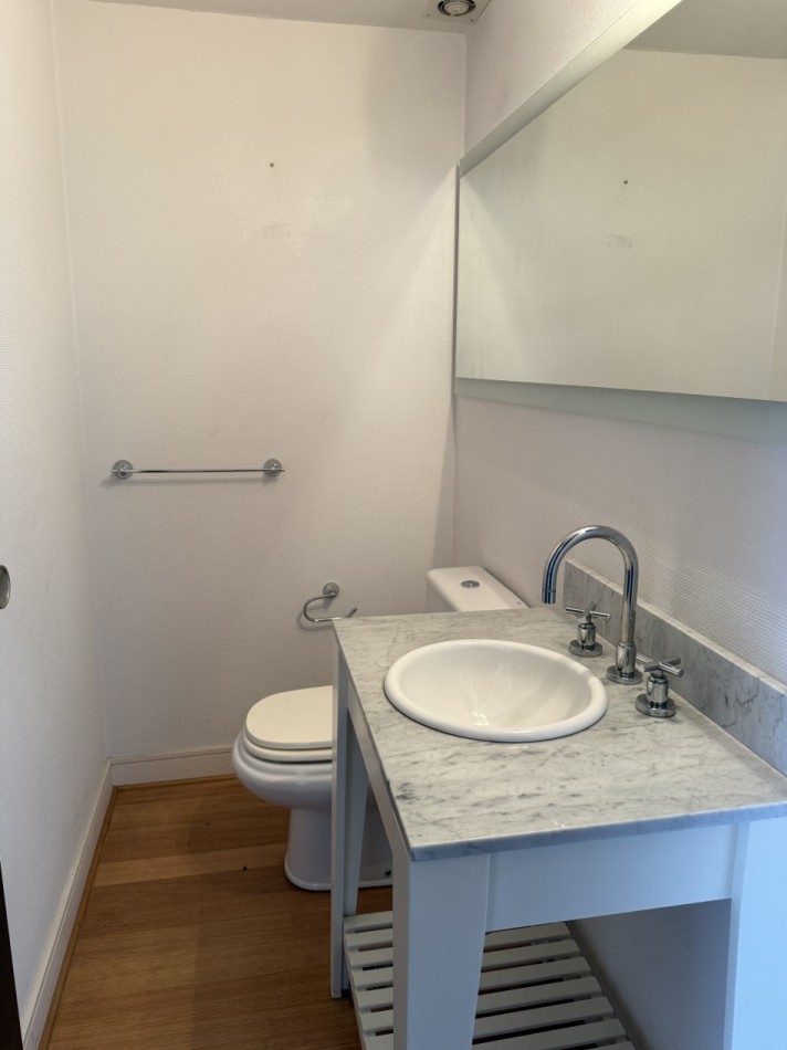 Departamento duplex en venta en San Isidro con terraza y cocheras