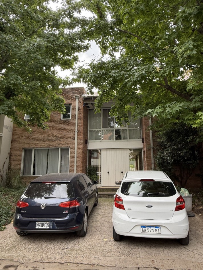 Casa en alquiler en Barrio Los Faroles