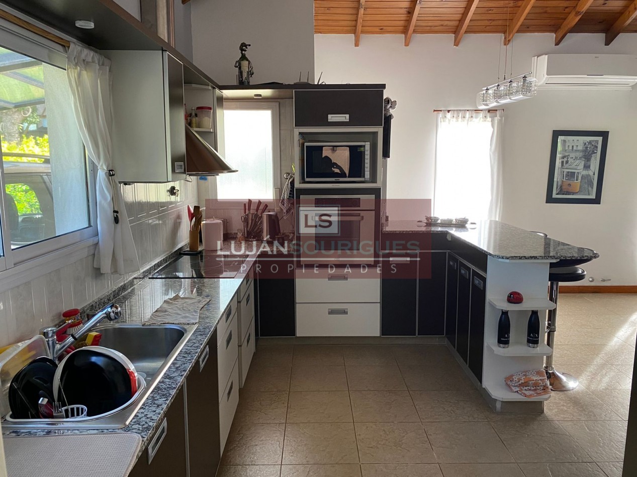 IMPECABLE CASA EN BARRIO CLUB DE CAMPO LAS CAÑUELAS, TODA EQUIPADA