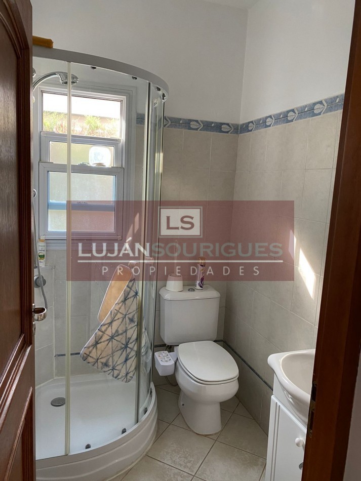 IMPECABLE CASA EN BARRIO CLUB DE CAMPOS LAS CAÑUELAS, TODA EQUIPADA