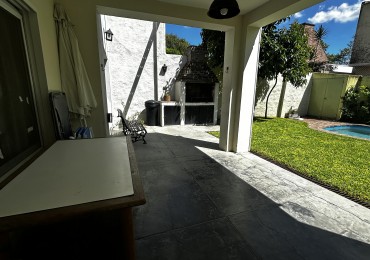 Casa en venta en el bajo de  San isidro, muy cerca de tren de la costa